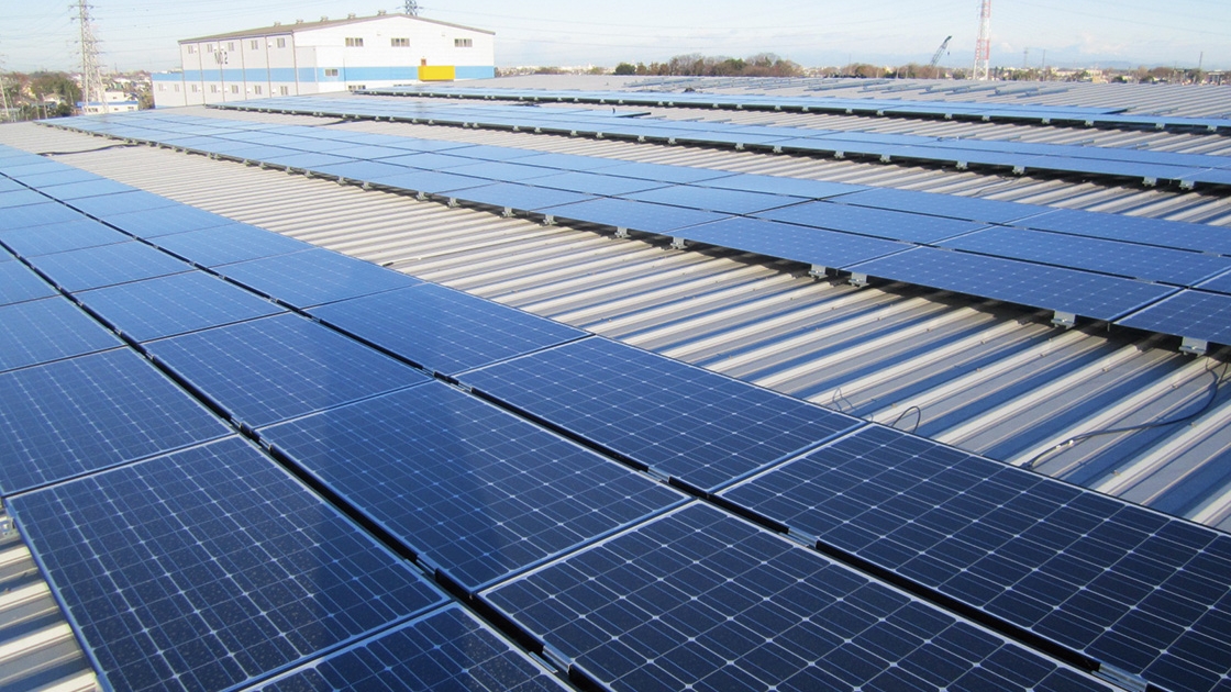 エコシス工場屋根を利用した太陽光発電